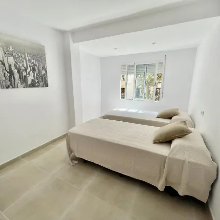 Piso En El Puerto De Con Balcon 아파트 데니아