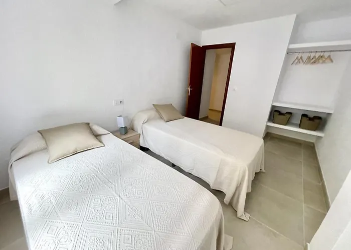 Apartamento Piso En El Puerto De Con Balcón *